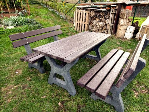 Bausatz Tisch Picknick, Beine - grau, Platten - braun
